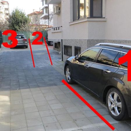 Golden Black Burgas Exterior photo